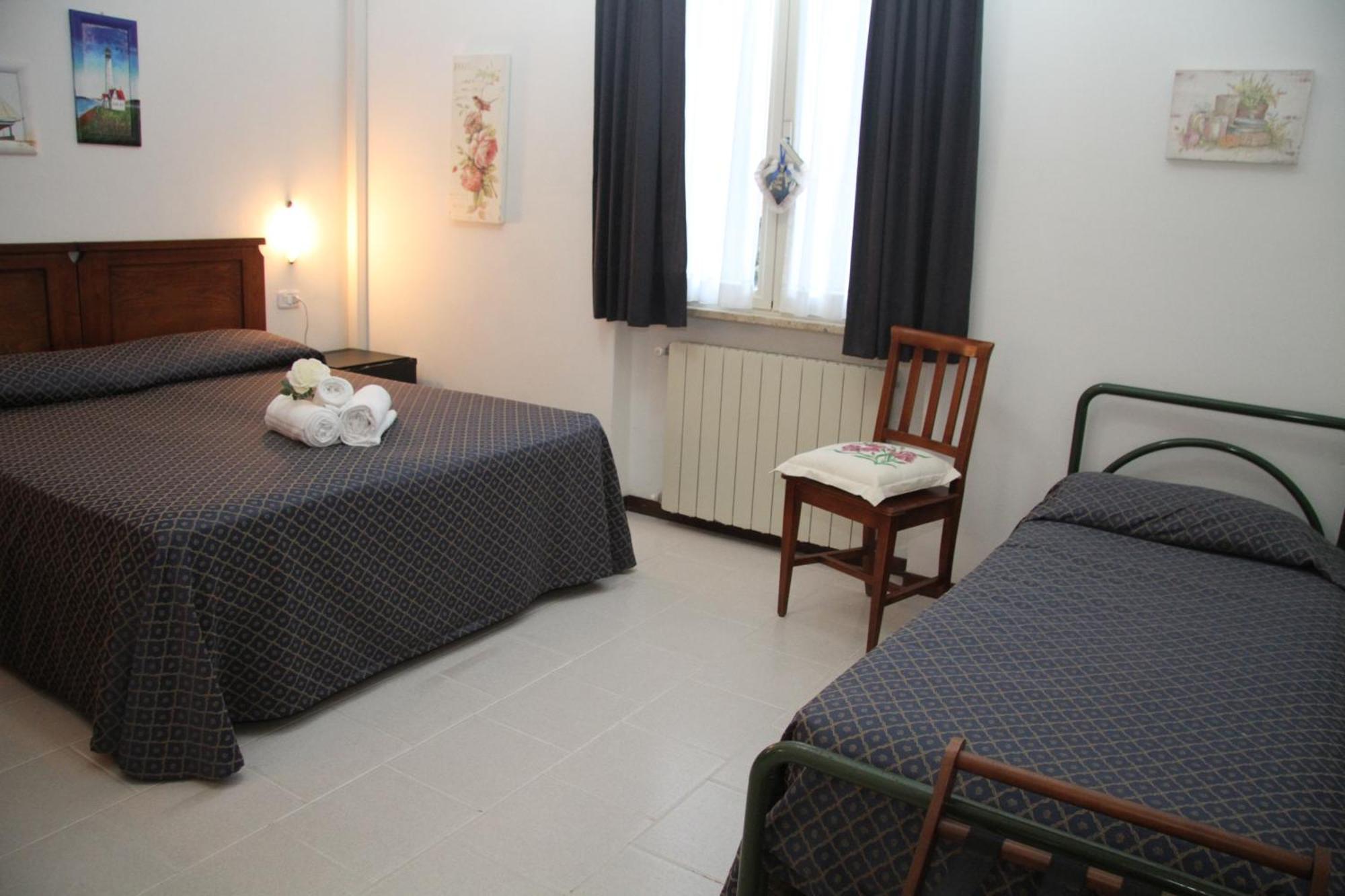 Residence I Due Pini Marina di Grosseto Værelse billede