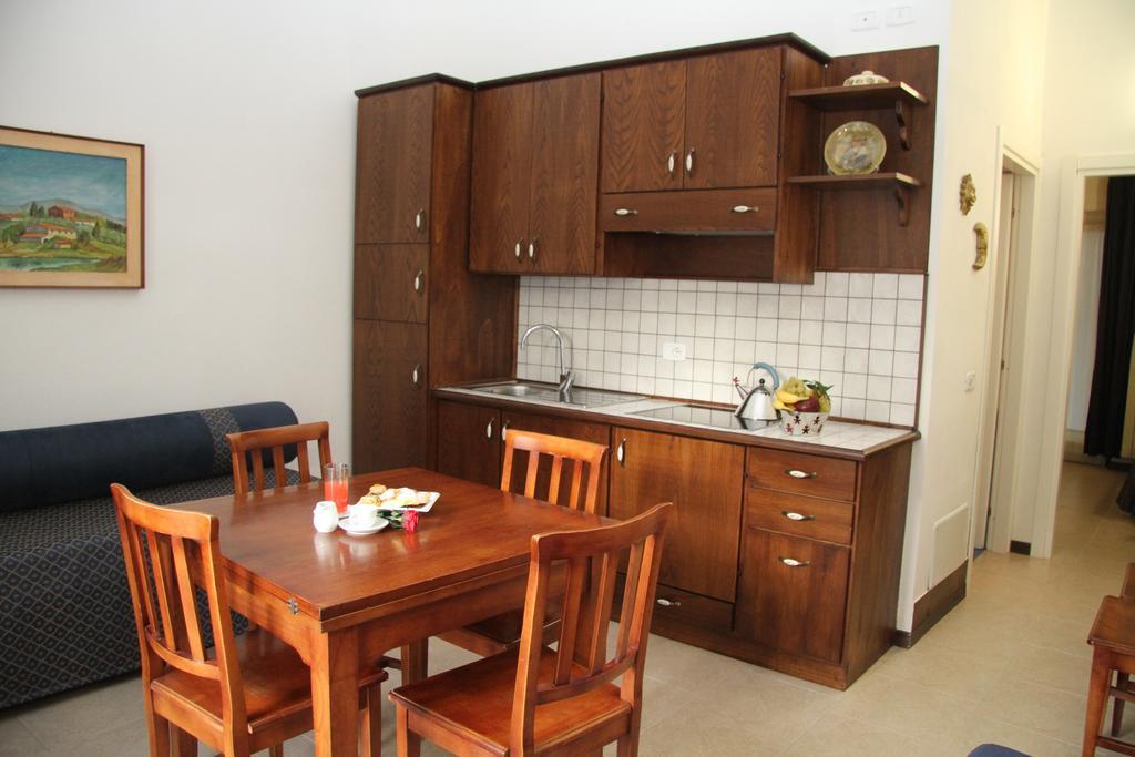 Residence I Due Pini Marina di Grosseto Værelse billede