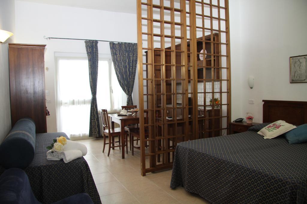 Residence I Due Pini Marina di Grosseto Eksteriør billede